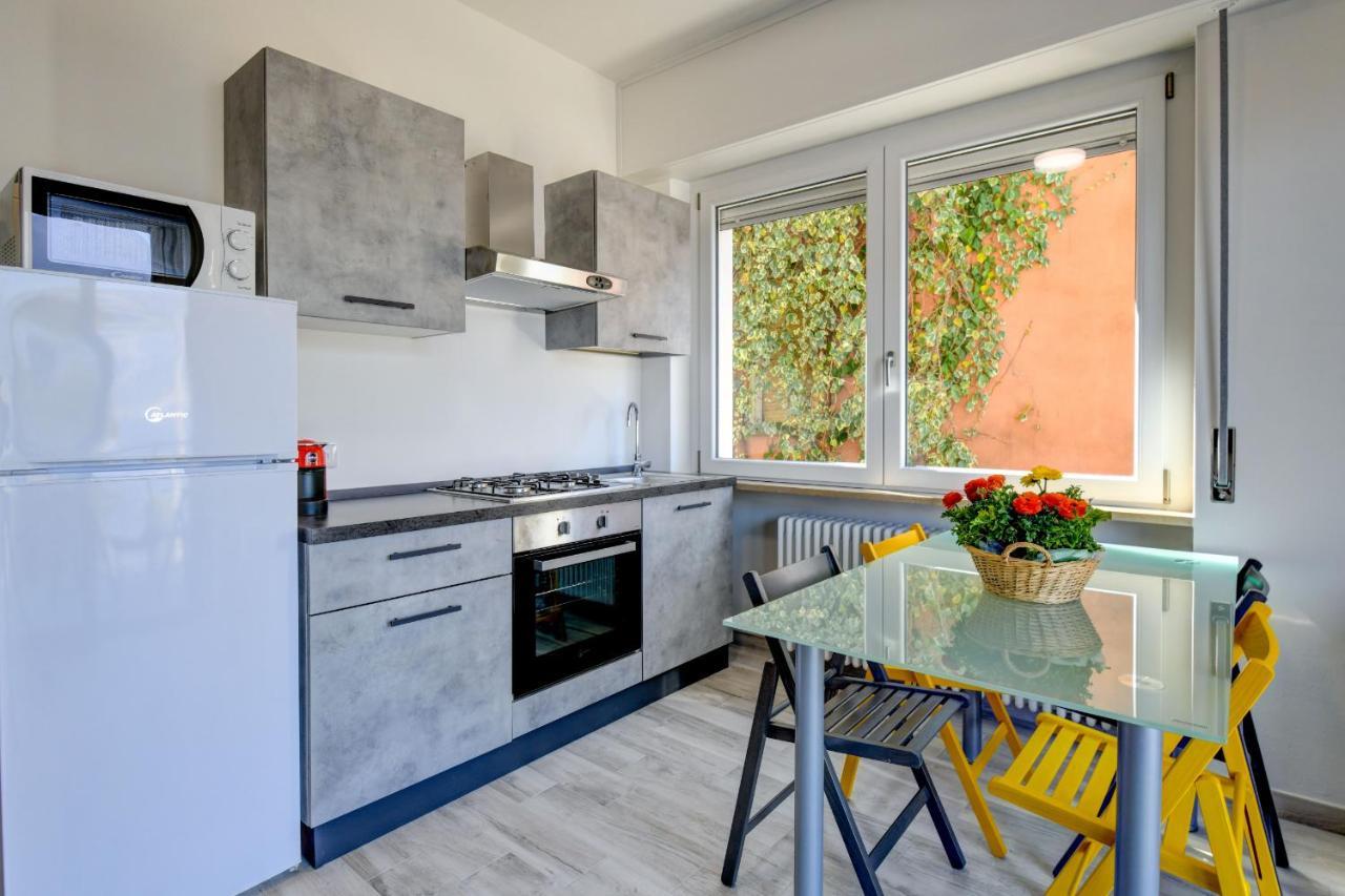 Studio Baldo - Brenzone Holiday Apartments Extérieur photo